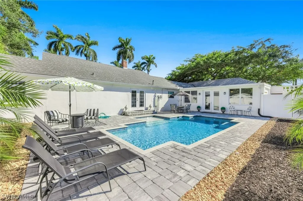 1321 Donna Drive Fort Myers FL 33919