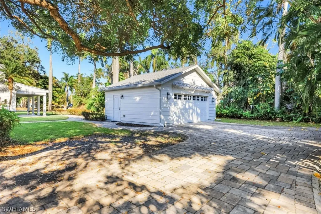 1321 Donna Drive Fort Myers FL 33919