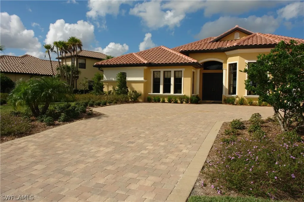 10142 Avalon Lake Circle Fort Myers FL 33913