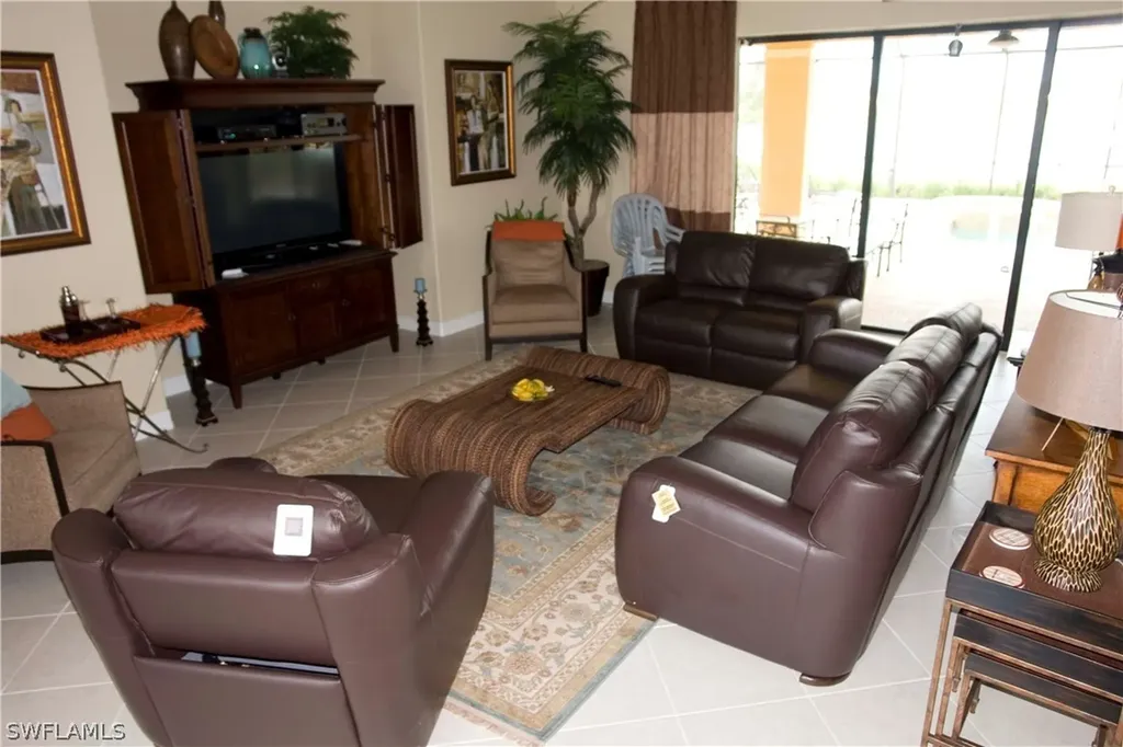 10142 Avalon Lake Circle Fort Myers FL 33913