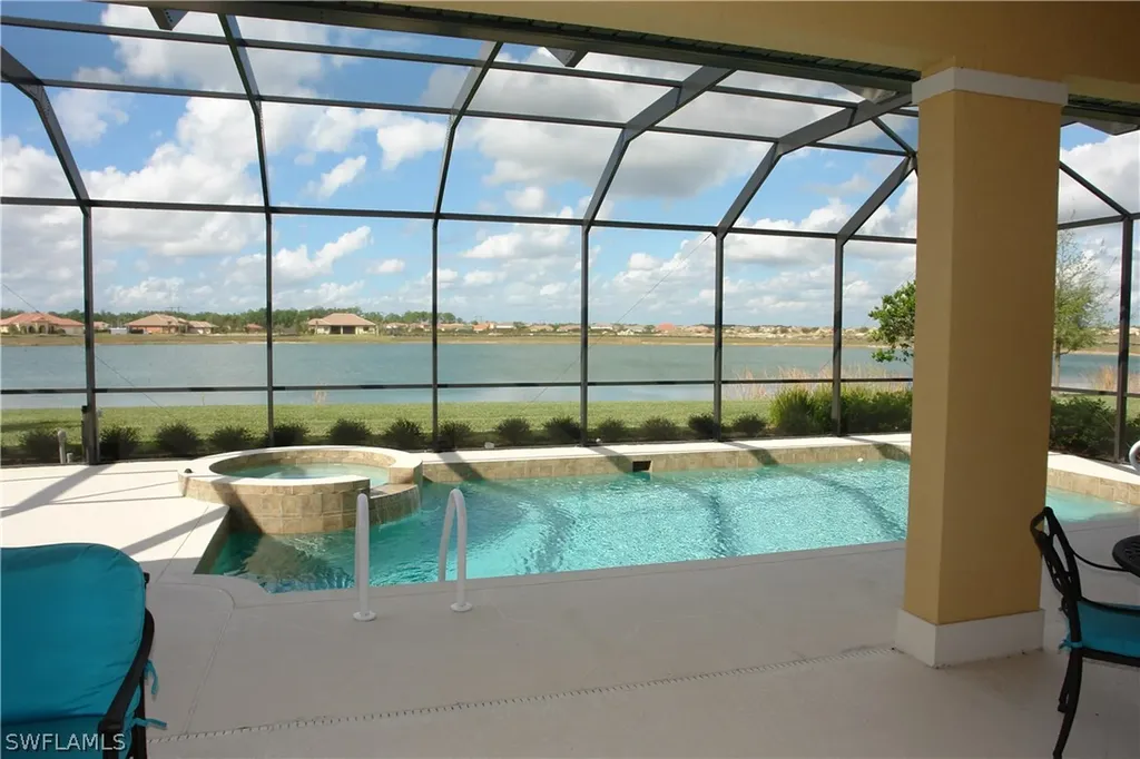 10142 Avalon Lake Circle Fort Myers FL 33913