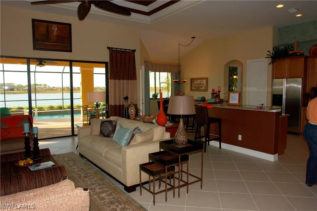 10142 Avalon Lake Circle Fort Myers FL 33913