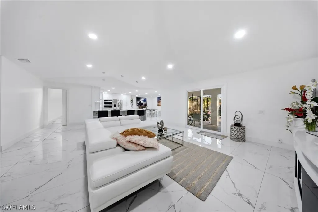 5050 32nd Avenue SW Naples FL 34116