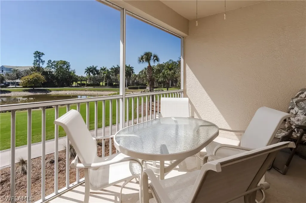 3972 Bishopwood Court E Naples FL 34114