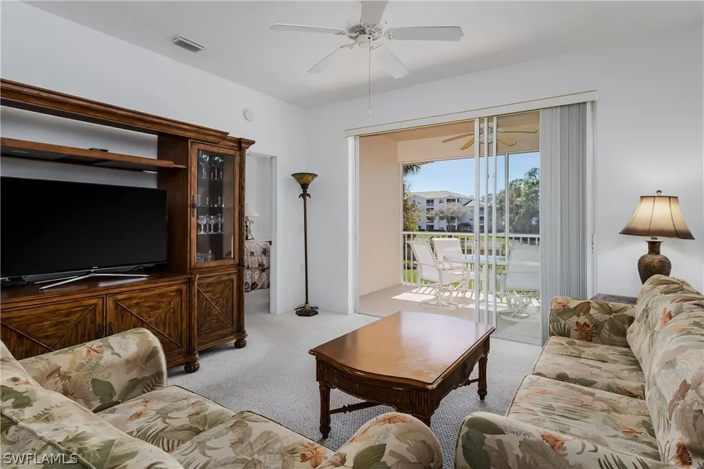 3972 Bishopwood Court E Naples FL 34114