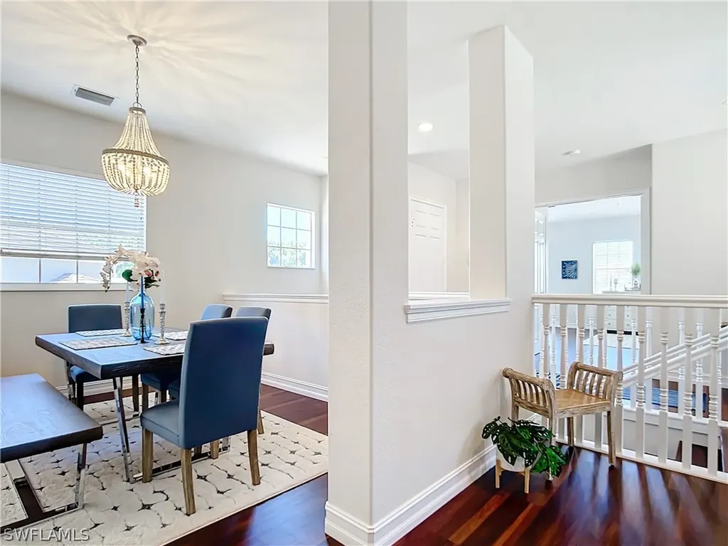 4752 Stratford Court Naples FL 34105