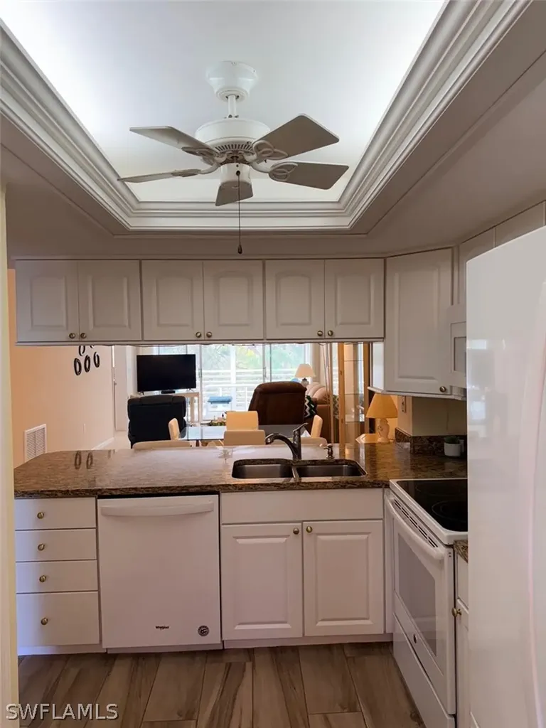 290 Naples Cove Drive Naples FL 34110