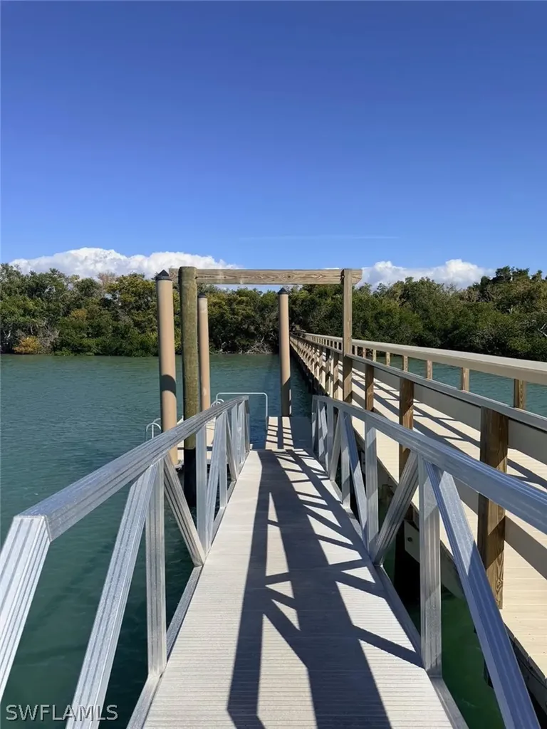 290 Naples Cove Drive Naples FL 34110