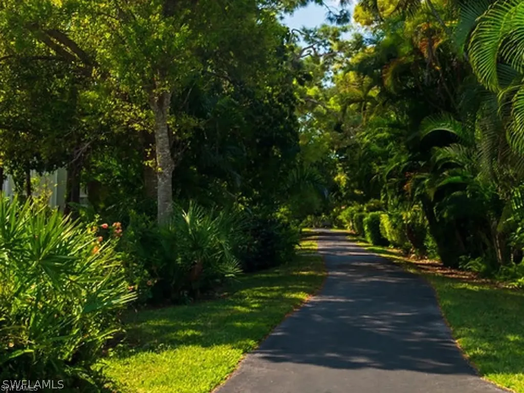290 Naples Cove Drive Naples FL 34110