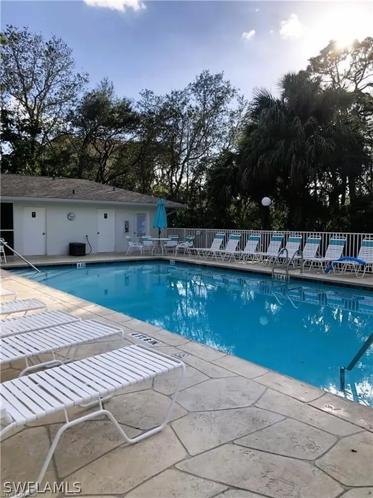 290 Naples Cove Drive Naples FL 34110