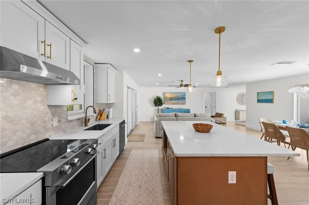 548 Boulder Drive Sanibel FL 33957