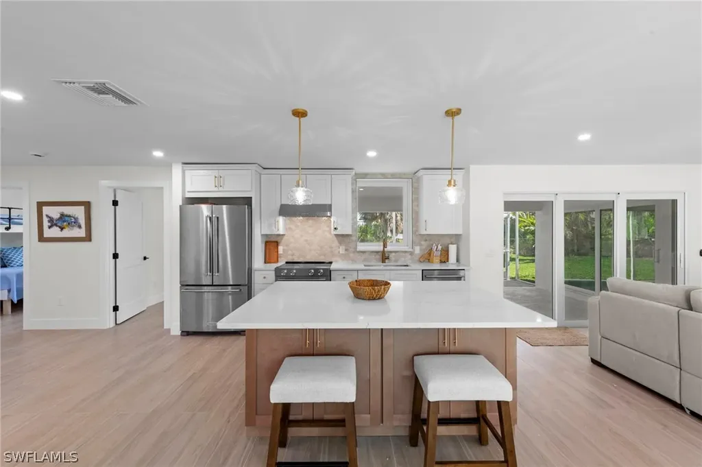 548 Boulder Drive Sanibel FL 33957