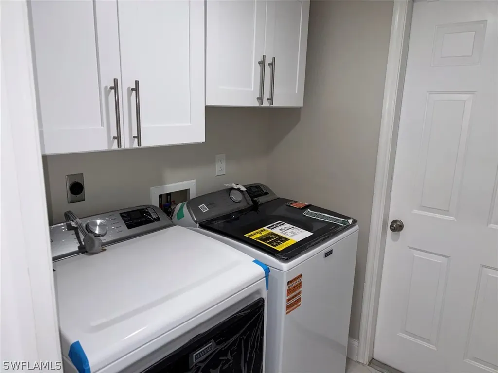 1927 SW 31st Terrace Cape Coral FL 33914