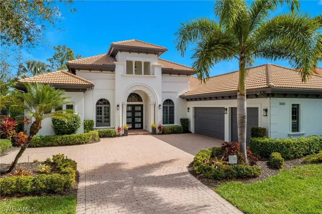 Naples FL, 7420 Byrons Way