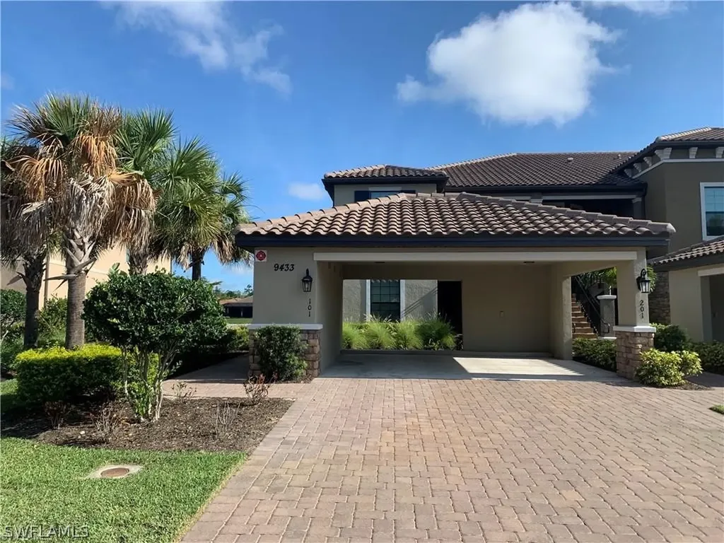 9433 Benvenuto Court Naples FL 34119