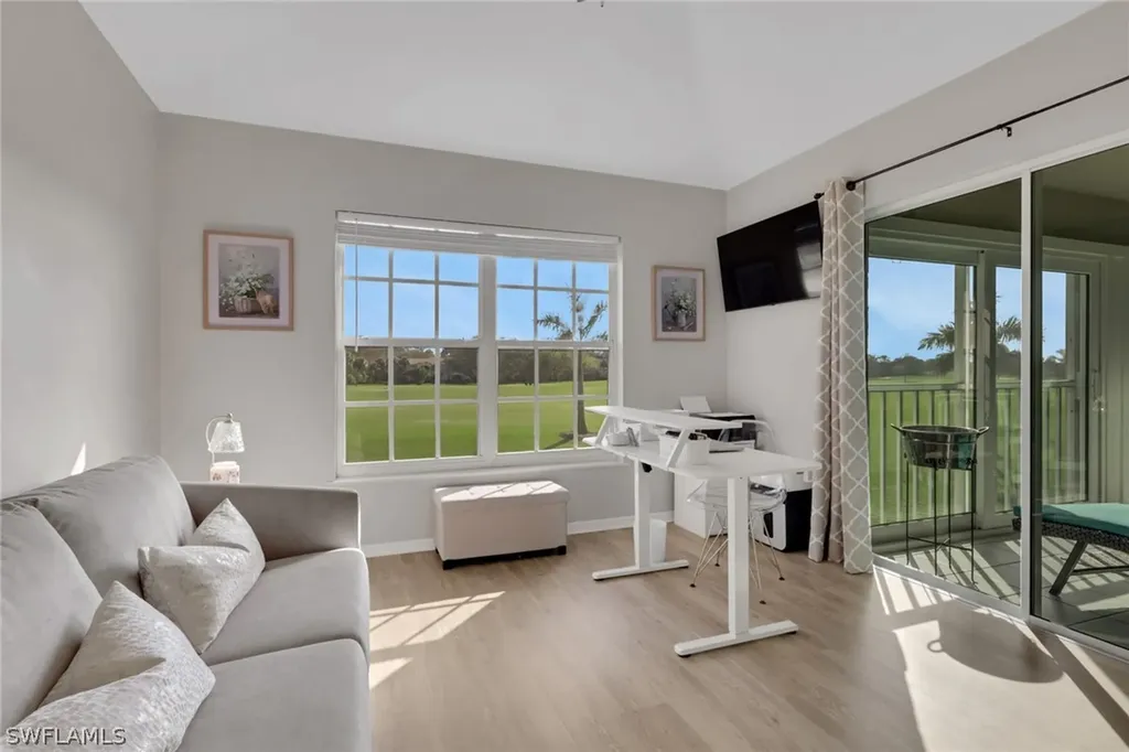 253 Via Perignon Naples FL 34119