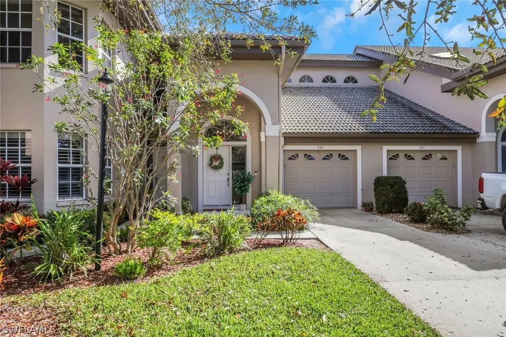 253 Via Perignon Naples FL 34119