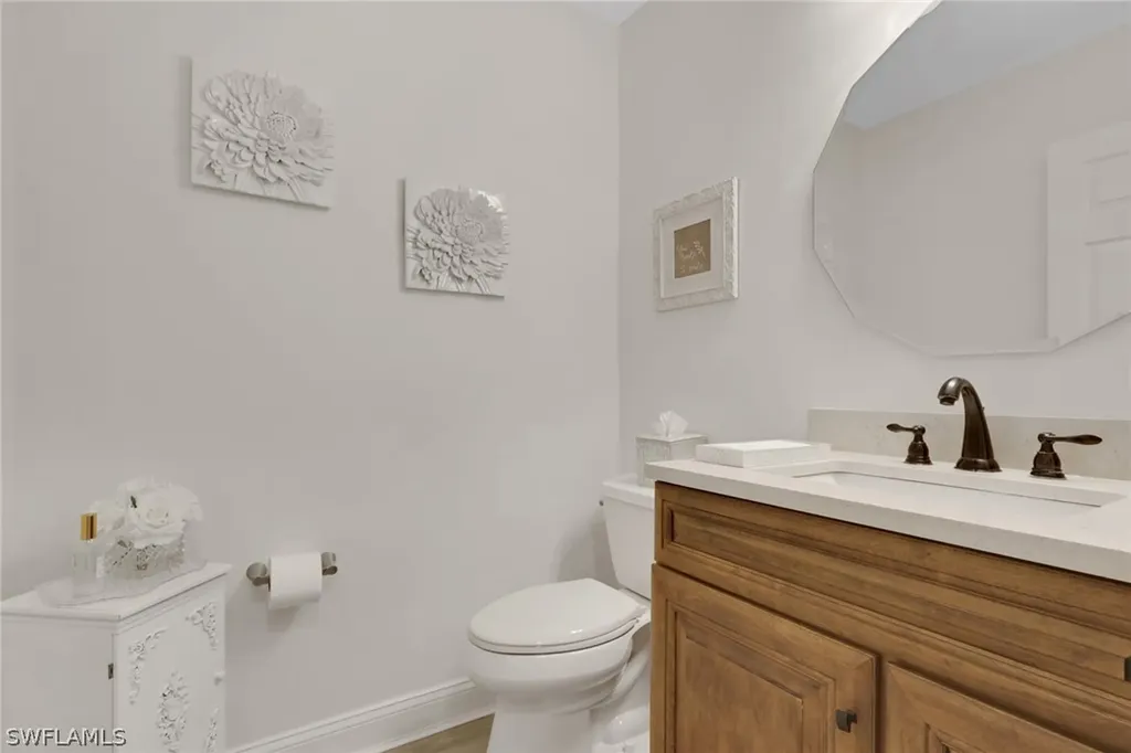 253 Via Perignon Naples FL 34119