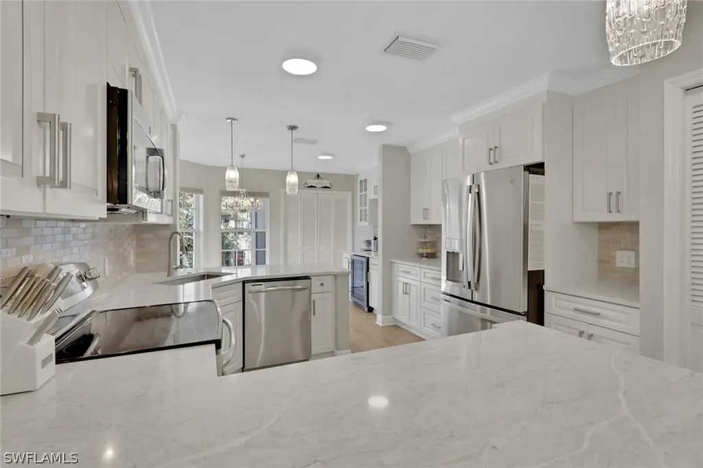 253 Via Perignon Naples FL 34119