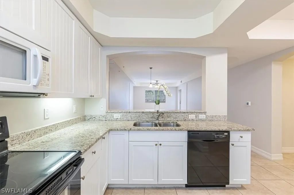 1100 Pine Ridge Road Naples FL 34108