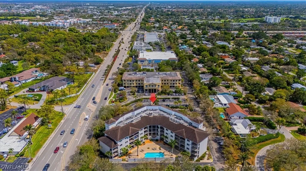1100 Pine Ridge Road Naples FL 34108