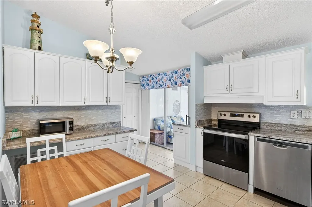 10390 Wales Loop Bonita Springs FL 34135