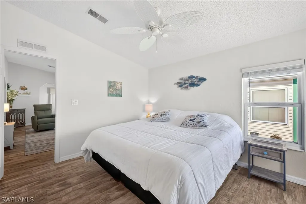 10390 Wales Loop Bonita Springs FL 34135