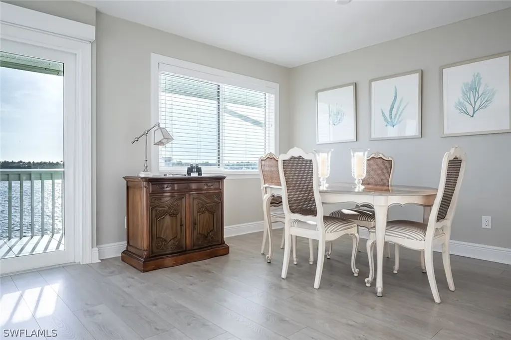 1302 Chesapeake Avenue Naples FL 34102