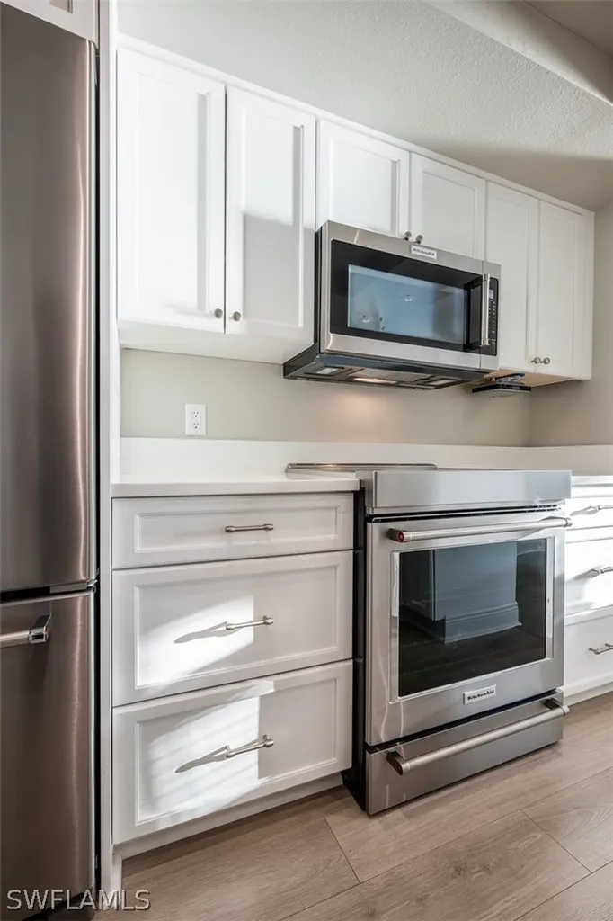 1302 Chesapeake Avenue Naples FL 34102