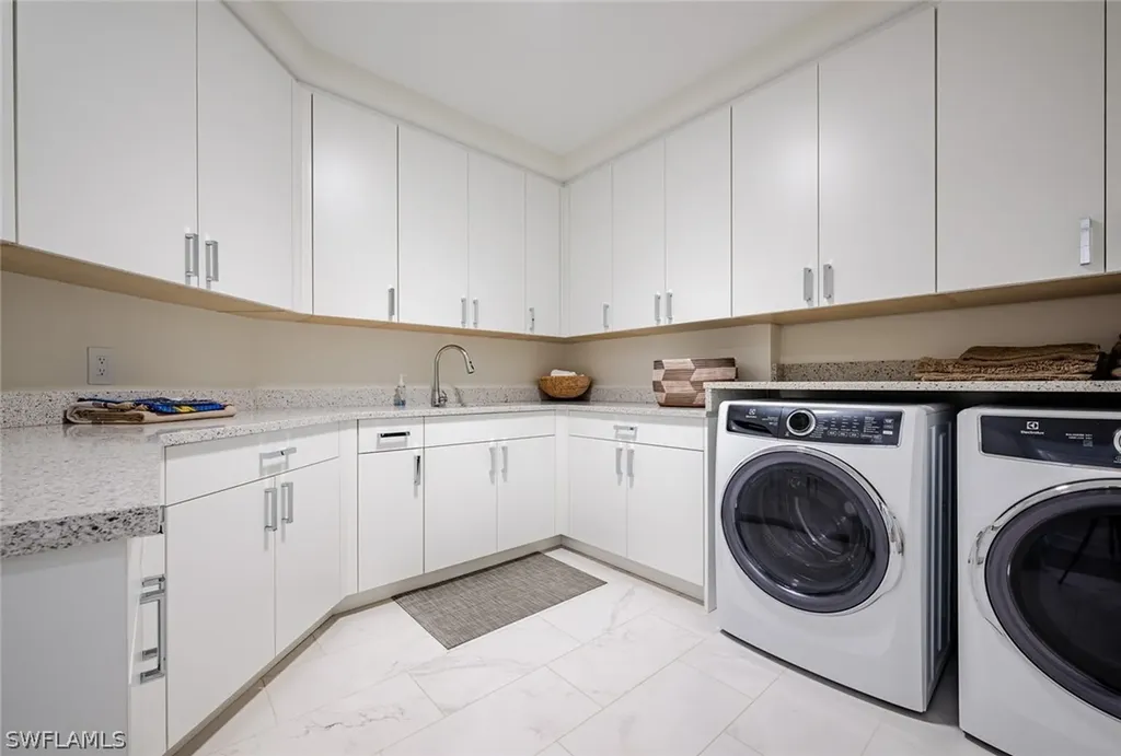 1130 3rd Avenue S Naples FL 34102
