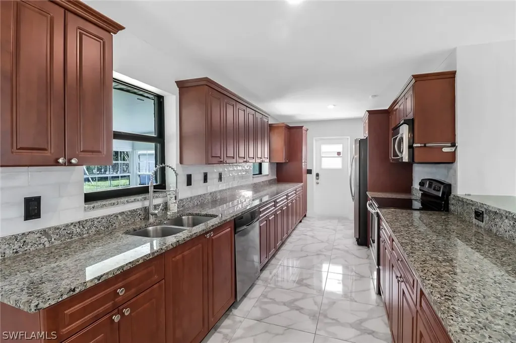 18659 Sarasota Road Fort Myers FL 33967