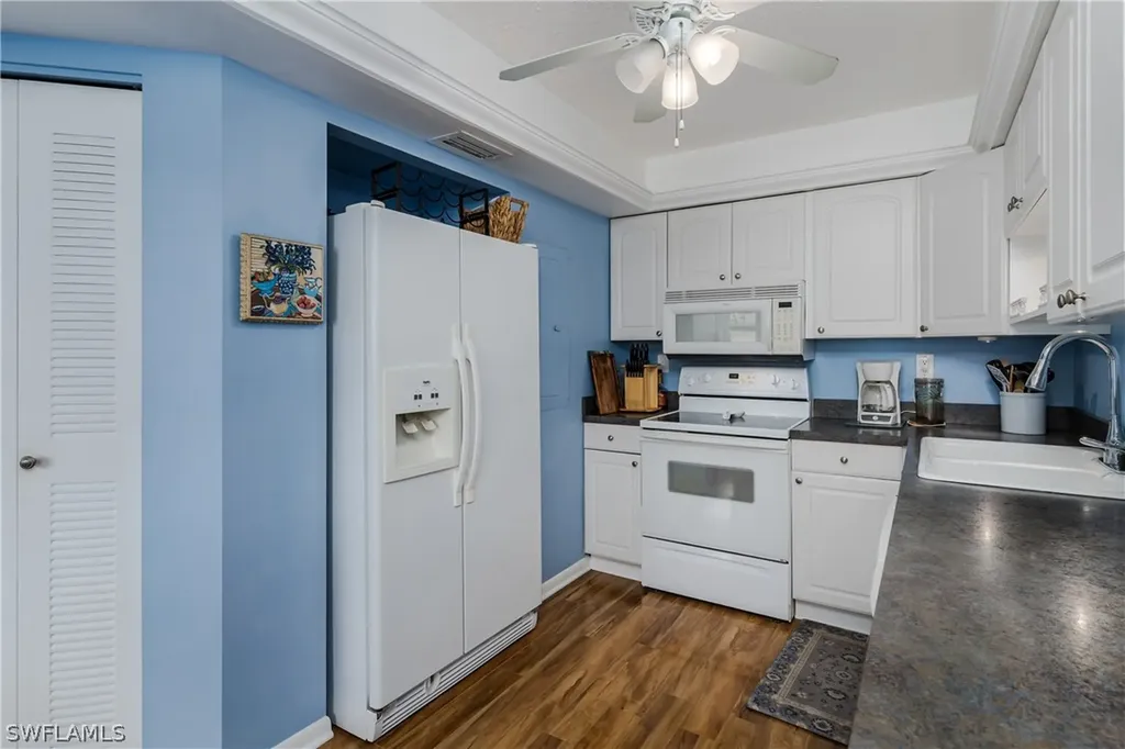 1514 Mainsail Drive Naples FL 34114