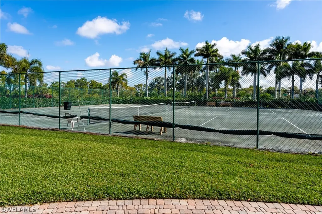 1514 Mainsail Drive Naples FL 34114
