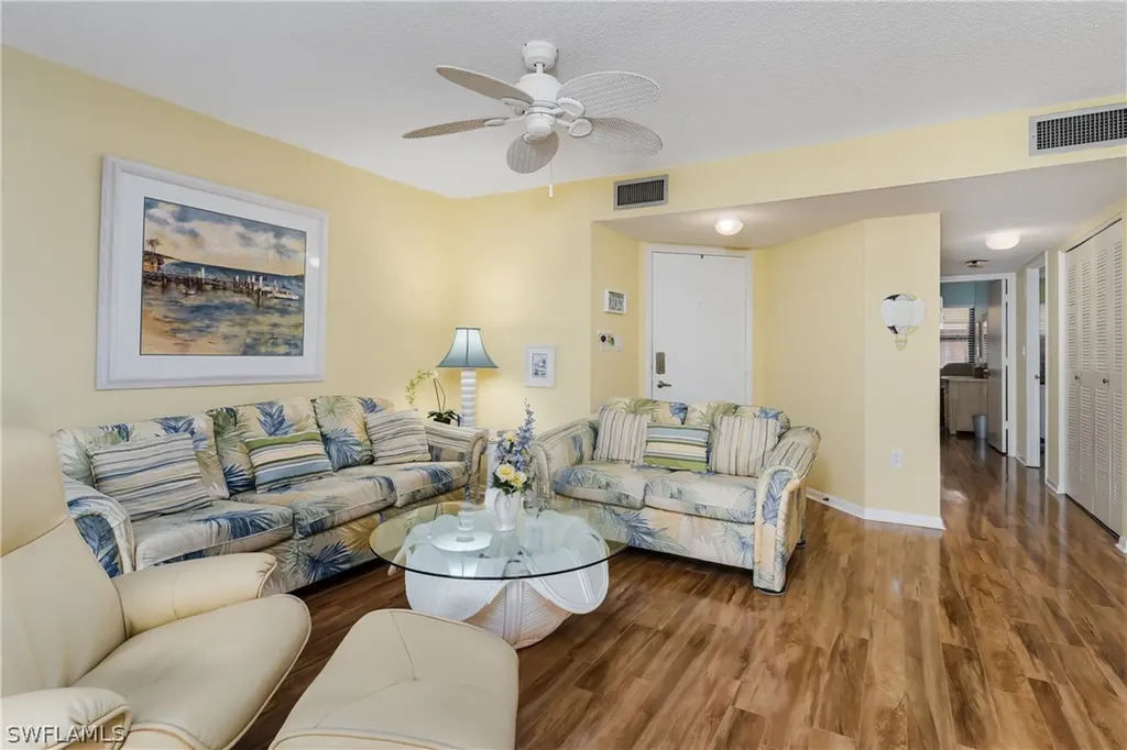 1514 Mainsail Drive Naples FL 34114