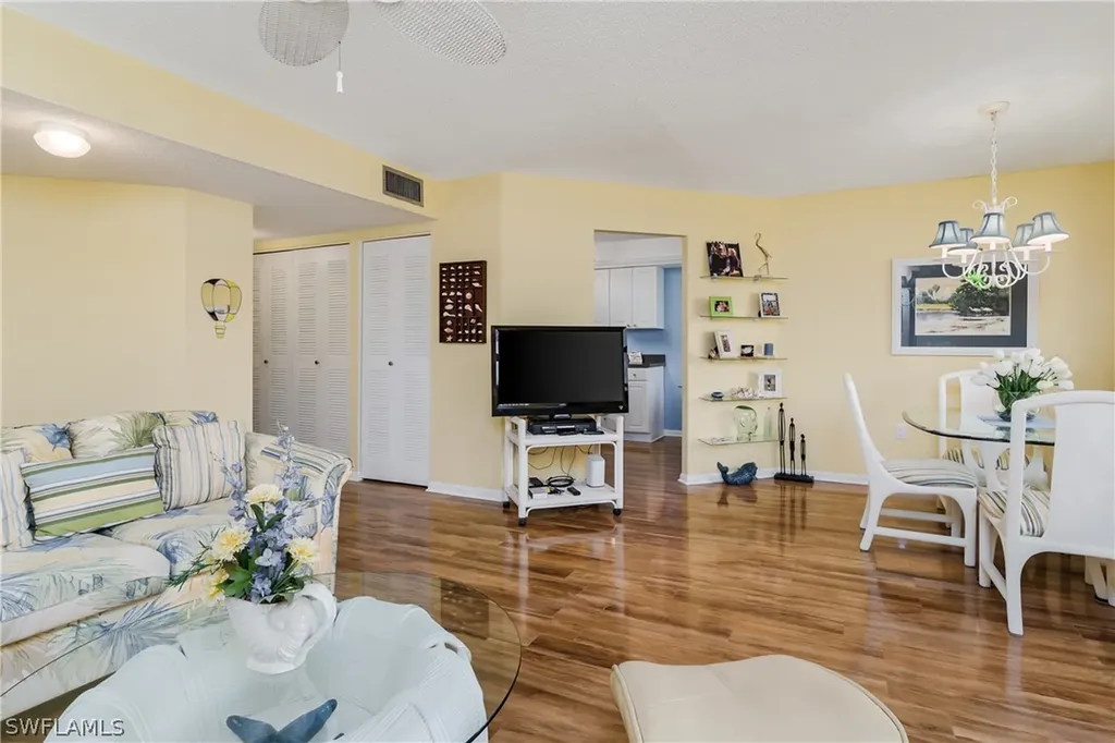 1514 Mainsail Drive Naples FL 34114