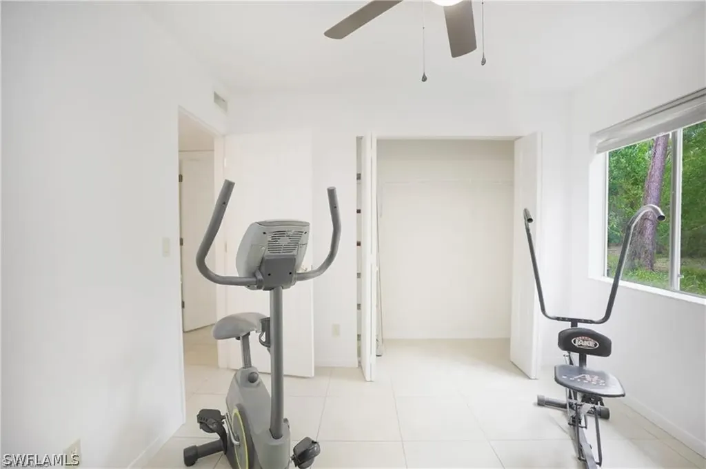 4635 Bayshore Drive Naples FL 34112