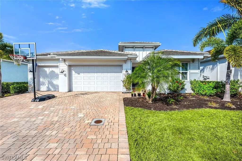 28041 Captiva Shell Loop Bonita Springs FL 34135