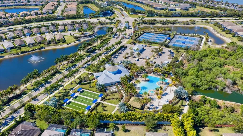 28041 Captiva Shell Loop Bonita Springs FL 34135