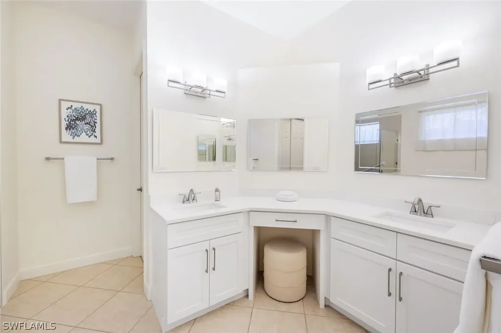 6078 Highwood Park Court Naples FL 34110