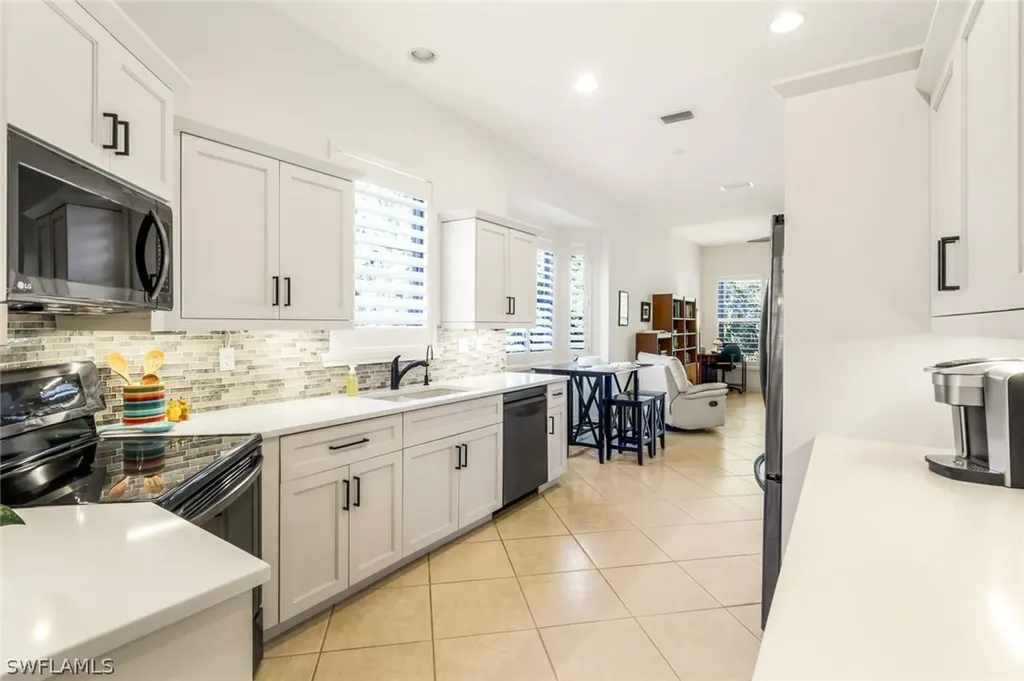 6078 Highwood Park Court Naples FL 34110