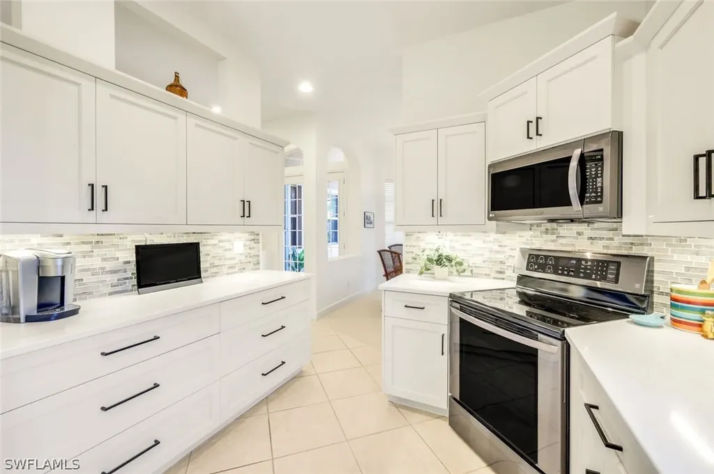 6078 Highwood Park Court Naples FL 34110