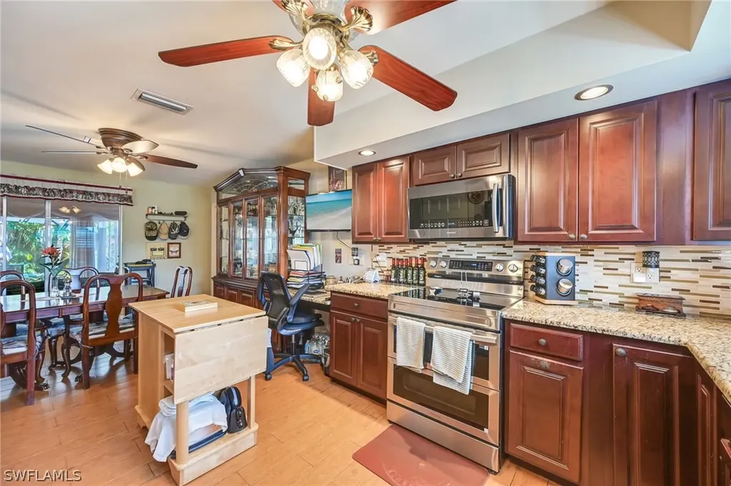 20 Maui Circle Naples FL 34112