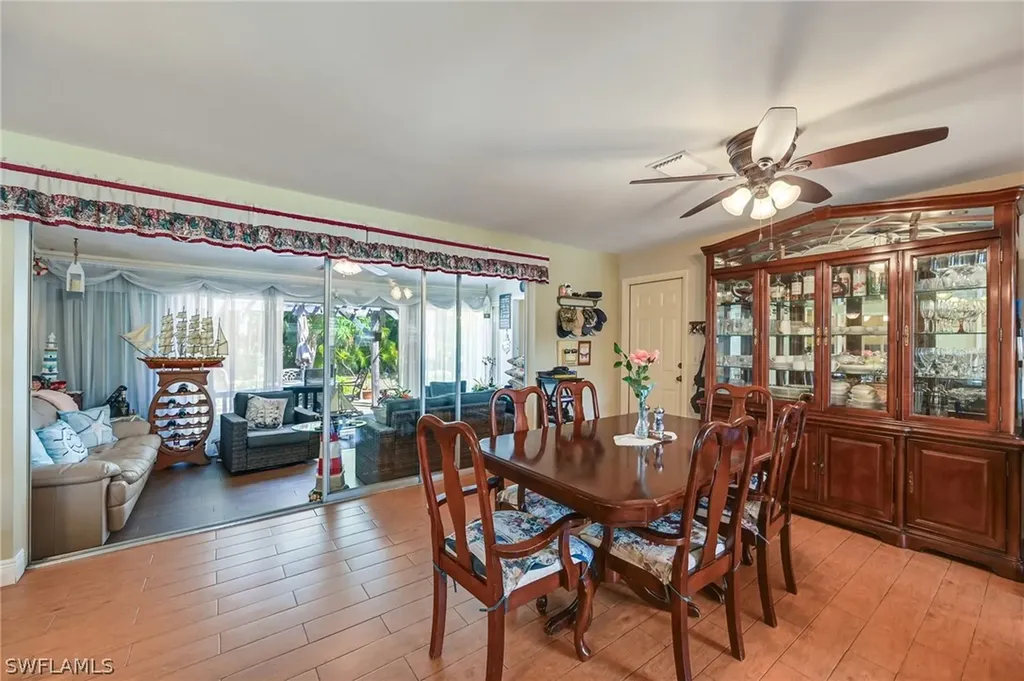 20 Maui Circle Naples FL 34112