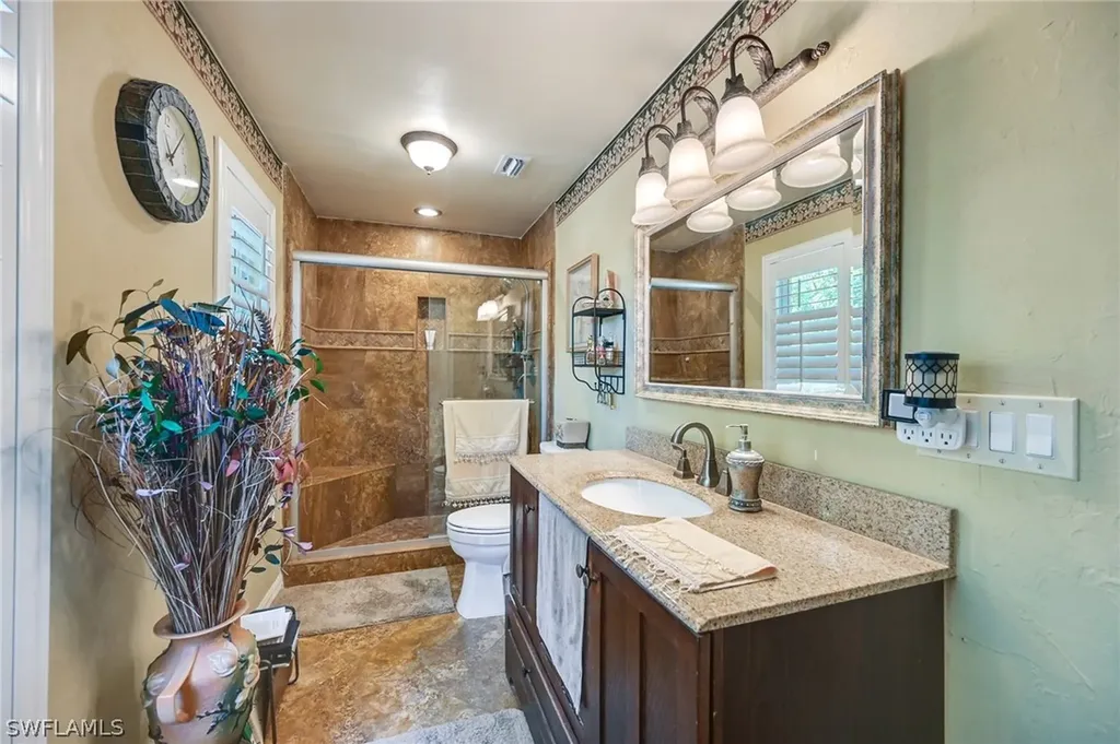 20 Maui Circle Naples FL 34112