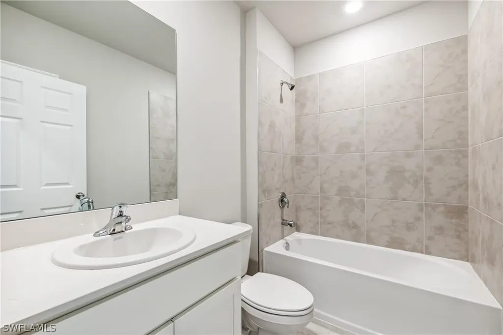 16499 Blue Coral Lane North Fort Myers FL 33903