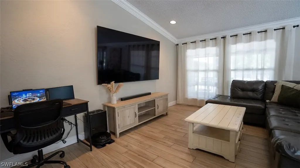 720 29th Street NW Naples FL 34120