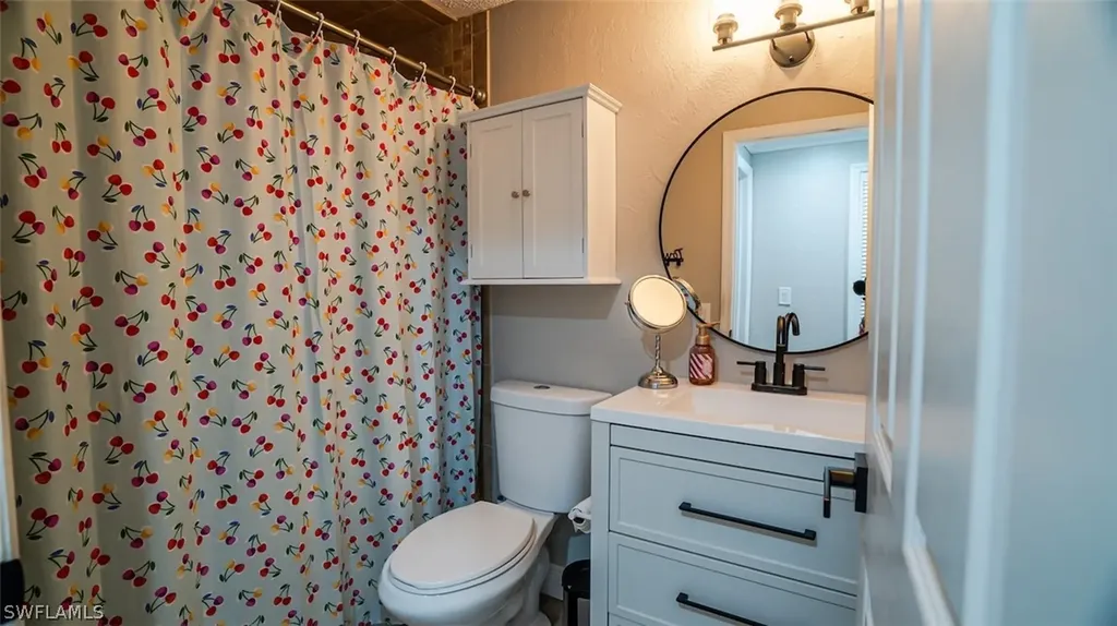 720 29th Street NW Naples FL 34120