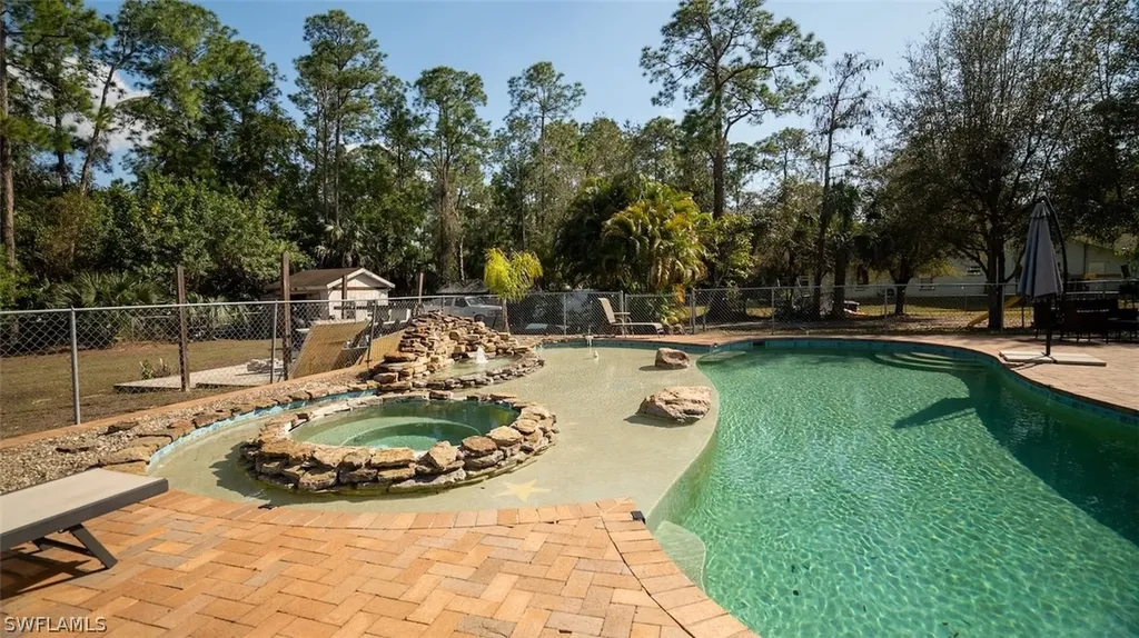 720 29th Street NW Naples FL 34120