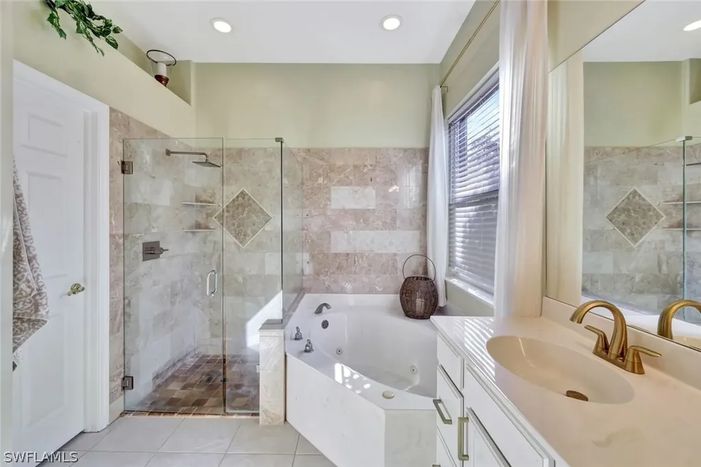 6499 Waverly Green Way Naples FL 34110