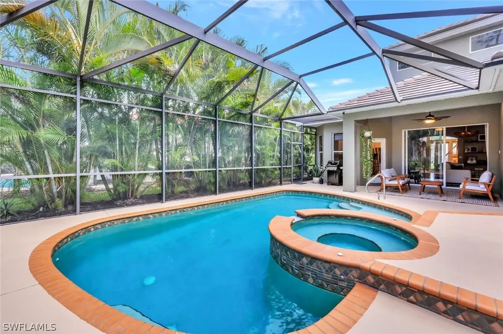 6499 Waverly Green Way Naples FL 34110